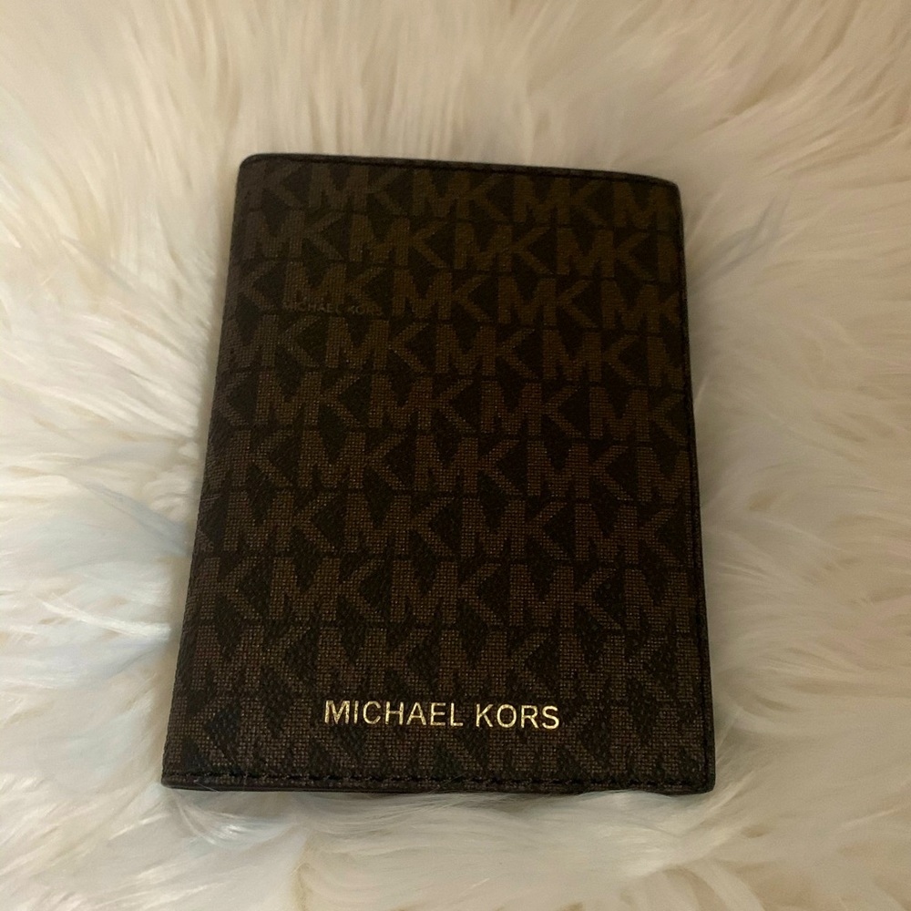 Michael Kors Passport Wallet
